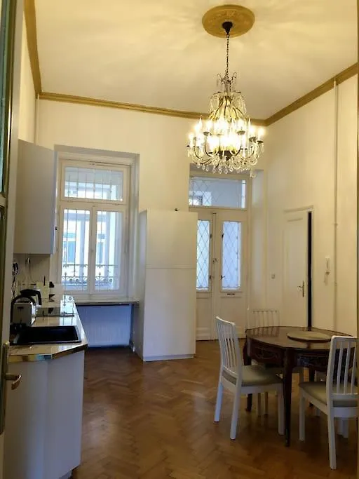 Baroque Danube Panorama Red Apartment Budapest